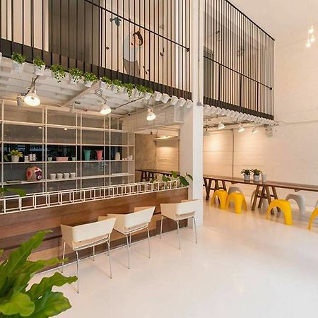 Pastelhouse Hostel (Adults Only) Bangkok Luaran gambar